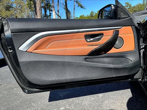 Used 2014 BMW 435i Convertible image 21