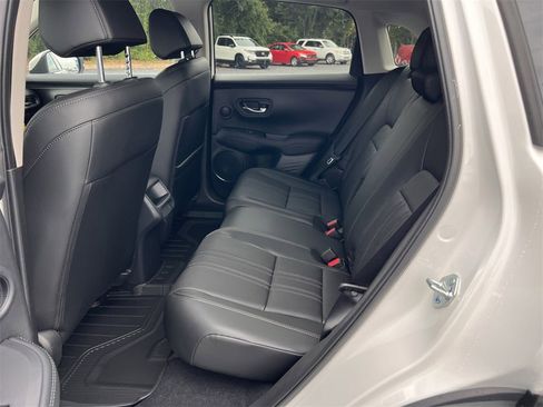 New 2026 Honda HR-V EX-L image 9