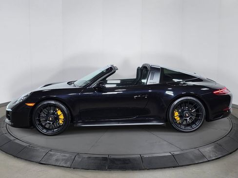 Certified 2019 Porsche 911 Targa 4 GTS AWD/4WD image 2