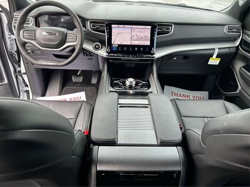 New 2026 Jeep Grand Wagoneer Limited image 20