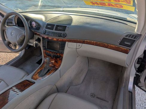 Used 2006 Mercedes-Benz E 350 4MATIC Sedan image 14