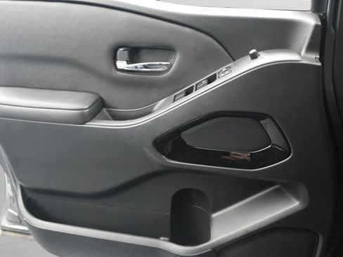 Used 2023 Nissan Frontier SV w/ Midnight Edition Package AWD/4WD image 35