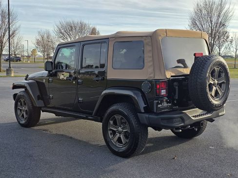 Used 2018 Jeep Wrangler Unlimited Sport image 6
