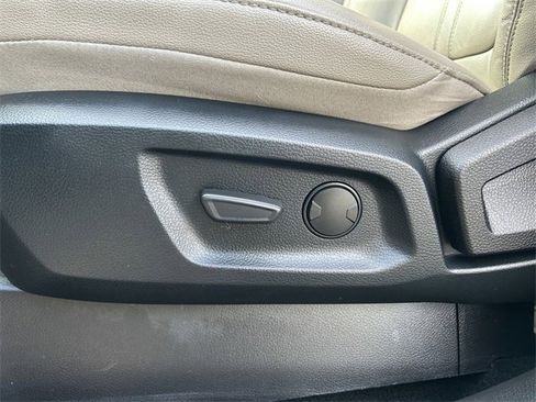 Used 2020 Ford Ranger Lariat w/ Equipment Group 501A Mid image 20