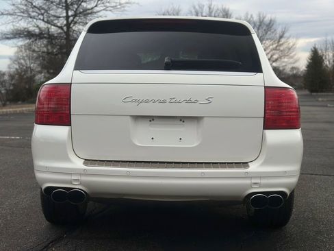 Used 2006 Porsche Cayenne Turbo S AWD/4WD image 8