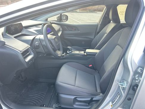 New 2026 Toyota Prius LE image 17