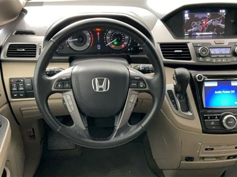Used 2014 Honda Odyssey Touring image 4