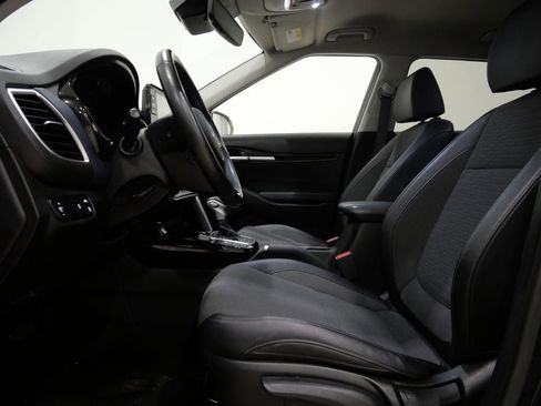 Used 2023 Kia Seltos S image 13
