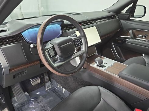 Used 2024 Land Rover Range Rover Long Wheelbase Autobiography AWD/4WD image 4