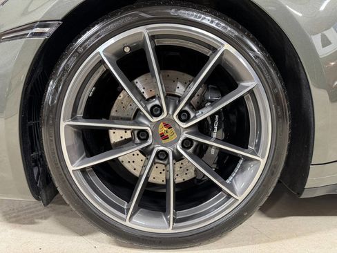 Used 2021 Porsche 911 Carrera 4S image 31
