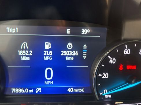 Used 2020 Ford Explorer XLT image 34