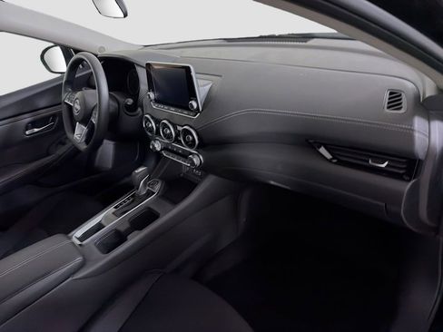 Used 2025 Nissan Sentra SV FWD image 28