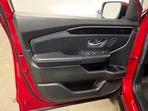 Used 2024 Honda Pilot EX-L image 23