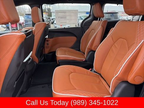 New 2026 Chrysler Pacifica Pinnacle image 28