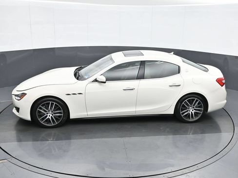 Used 2019 Maserati Ghibli S Q4 AWD/4WD image 18
