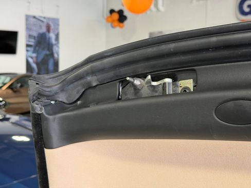 Used 2000 BMW Z8 image 91