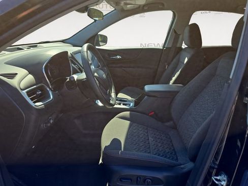 Used 2024 Chevrolet Equinox LT FWD image 9