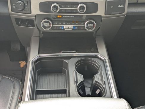 Used 2022 Ford F350 Lariat image 20