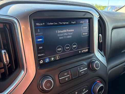 Used 2022 Chevrolet Silverado 1500 LT Trail Boss AWD/4WD image 14