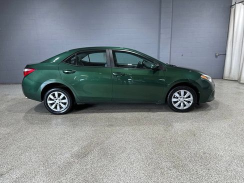 Used 2014 Toyota Corolla LE FWD image 2