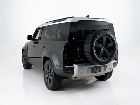 Used 2022 Land Rover Defender 110 SE AWD/4WD image 3