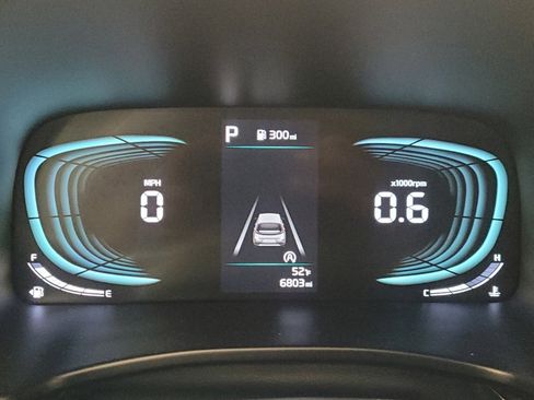 Used 2025 Kia Soul LX image 23