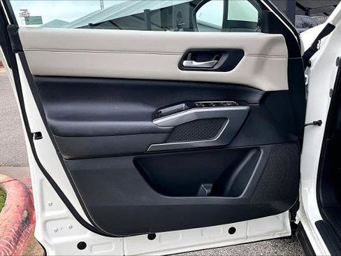 Certified 2023 Nissan Pathfinder SL w/ Cargo Package image 20