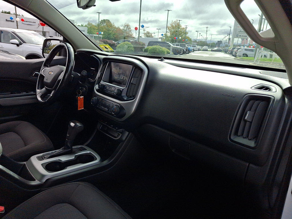 Used 2016 Chevrolet Colorado LT w/ LT Convenience Package AWD/4WD image 11