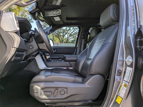 Used 2024 Toyota Sequoia Platinum image 2