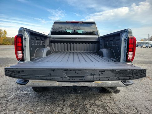 New 2026 GMC Sierra 2500 Pro w/ Convenience Package AWD/4WD image 16