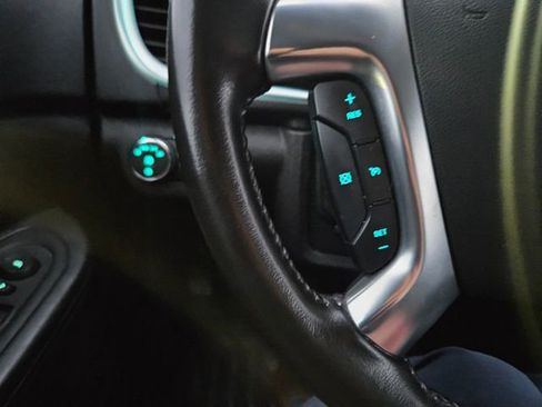 Used 2016 Chevrolet Traverse LT image 13