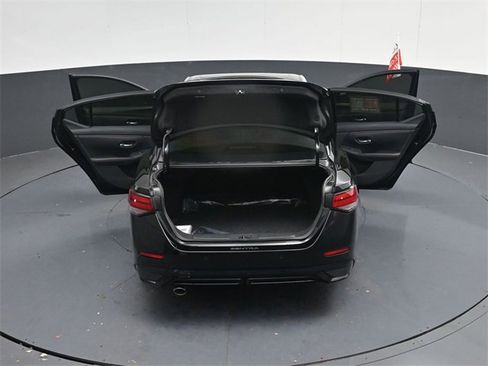 Used 2025 Nissan Sentra SR w/ SR Premium Package image 55