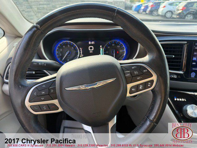 Used 2017 Chrysler Pacifica Touring-L Plus w/ Advanced Safetytec Group FWD image 14