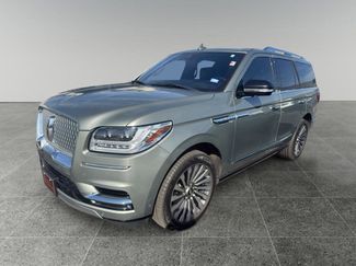 Used 2019 Lincoln Navigator Reserve video 1