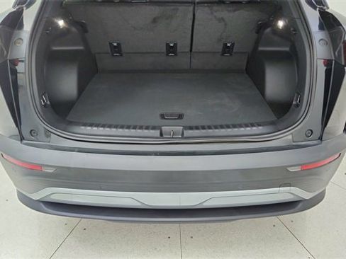 Used 2024 Chevrolet Blazer EV LT image 14