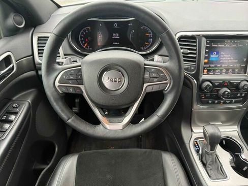 Used 2017 Jeep Grand Cherokee Altitude image 18