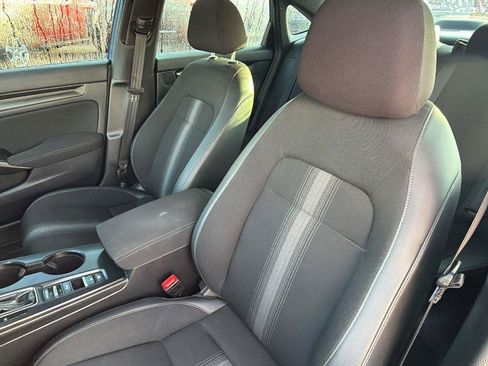 Used 2022 Honda Civic Sport image 3
