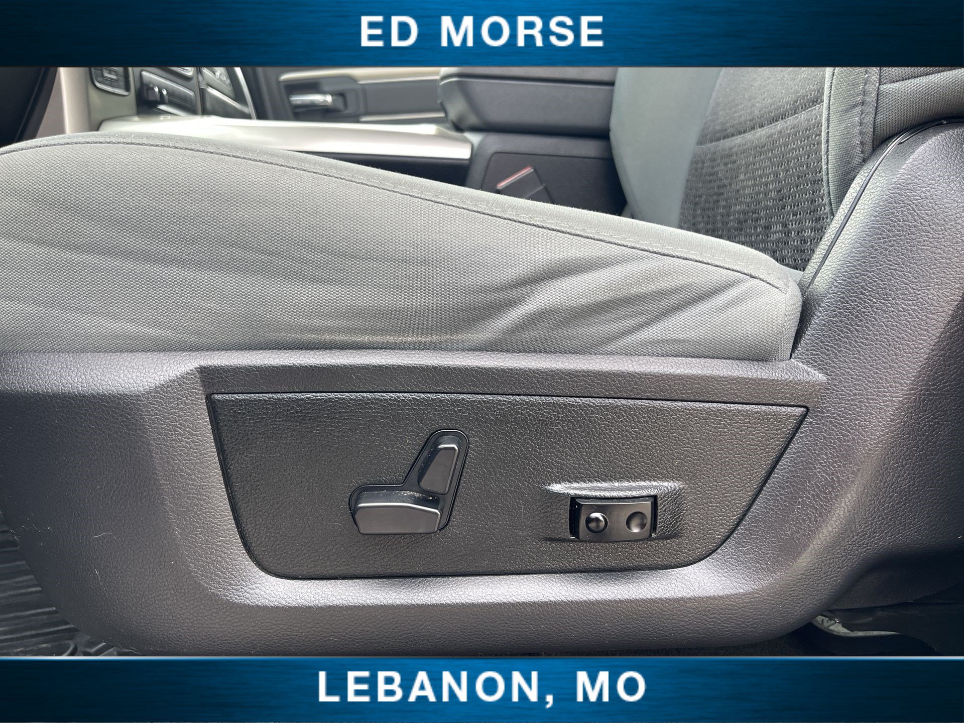 Used 2017 RAM 1500 Big Horn AWD/4WD image 32