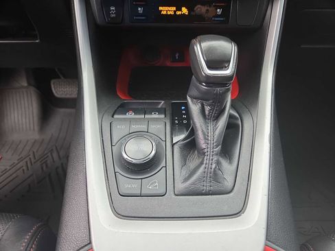 Used 2021 Toyota RAV4 TRD Off-Road w/ TRD Off-Road Weather Package AWD/4WD image 25