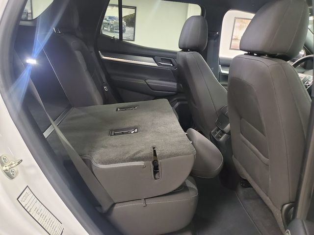 Used 2025 GMC Terrain Elevation AWD/4WD image 23