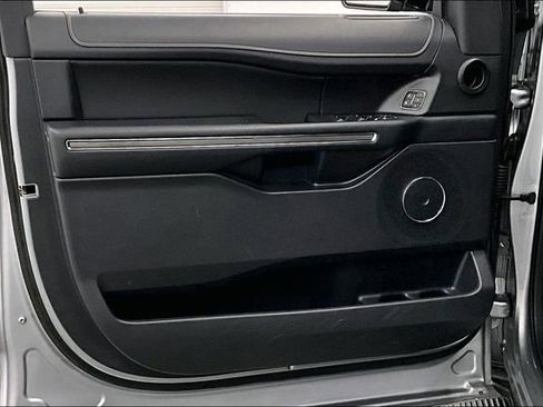 Used 2024 Ford Expedition Max XLT image 20