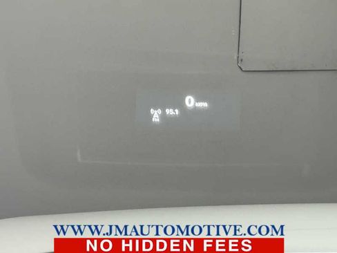 Used 2023 Cadillac XT6 Sport w/ LPO, ONYX Package AWD/4WD image 39