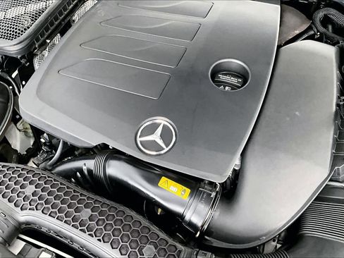 Used 2022 Mercedes-Benz C 300 Cabriolet image 33