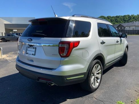 Used 2019 Ford Explorer Limited w/ Class III Trailer Tow Package AWD/4WD image 14