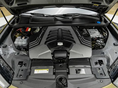 Used 2023 Lamborghini Urus Performante AWD/4WD image 67