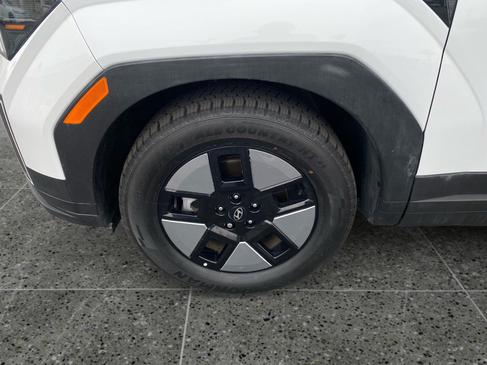 Used 2025 Hyundai Santa Fe SEL FWD image 14