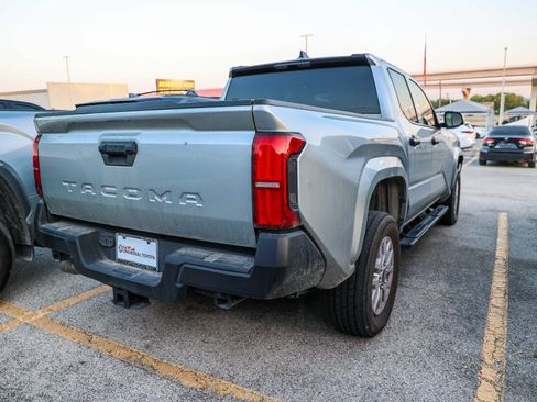 Used 2025 Toyota Tacoma SR RWD image 8
