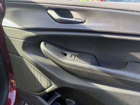 Used 2023 Jeep Grand Cherokee Altitude image 31