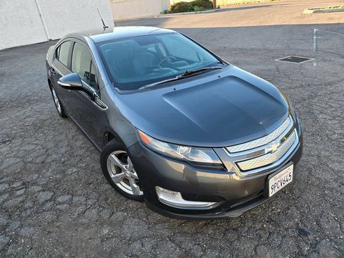 Used 2011 Chevrolet Volt Premium w/ Premium Trim Package image 5