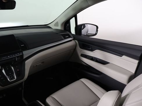 Certified 2026 Honda Odyssey EX-L image 37